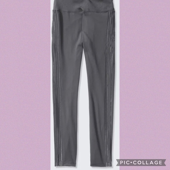 Victoriaโs Secret Pink XI Ultimate Leggings And
XI Fullzip Outfit NWT Awesome VS - Picture 9 of 12